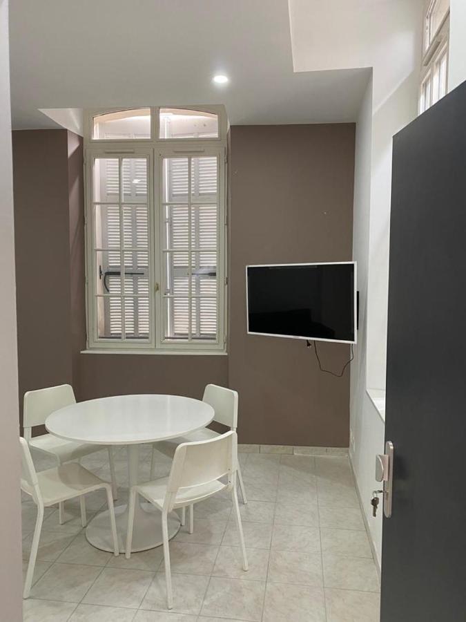 Five Stars C6 Marseille Exterior photo